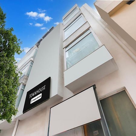 Super Townhouse Chhatarpur Near Metro Park New Delhi Buitenkant foto