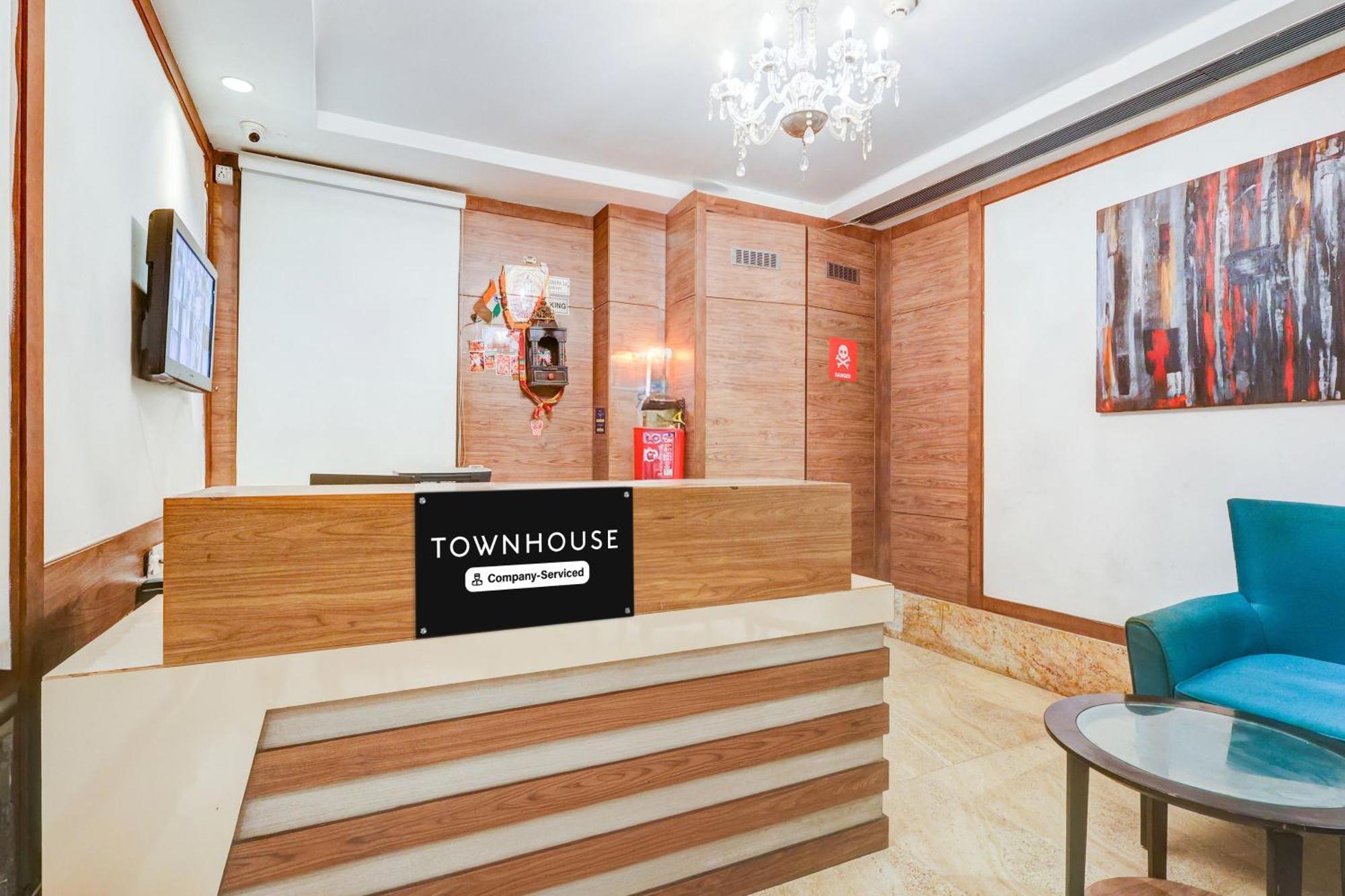 Super Townhouse Chhatarpur Near Metro Park New Delhi Buitenkant foto